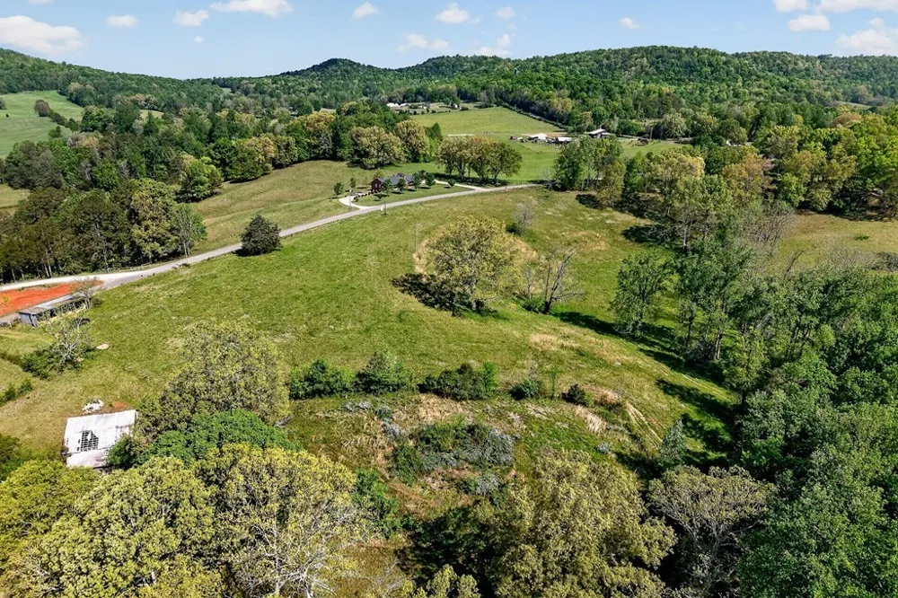 515 Jericho Rd Quebeck, TN 38579