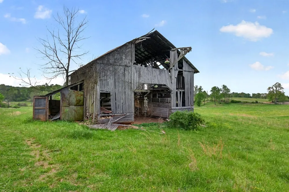 515 Jericho Rd Quebeck, TN 38579