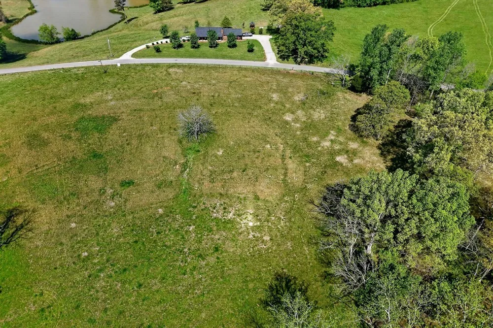 515 Jericho Rd Quebeck, TN 38579