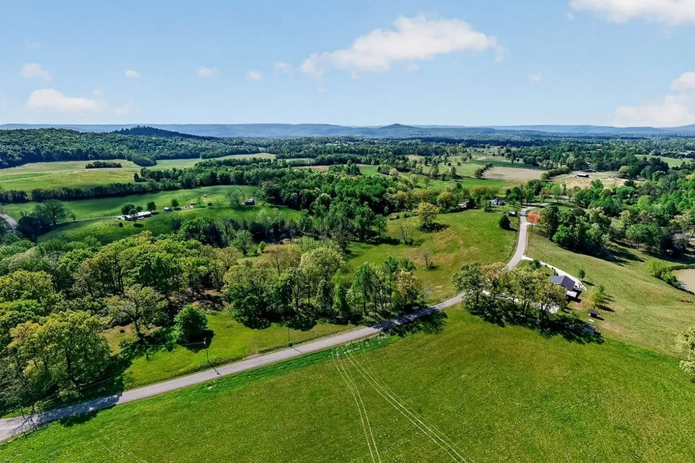 515 Jericho Rd Quebeck, TN 38579