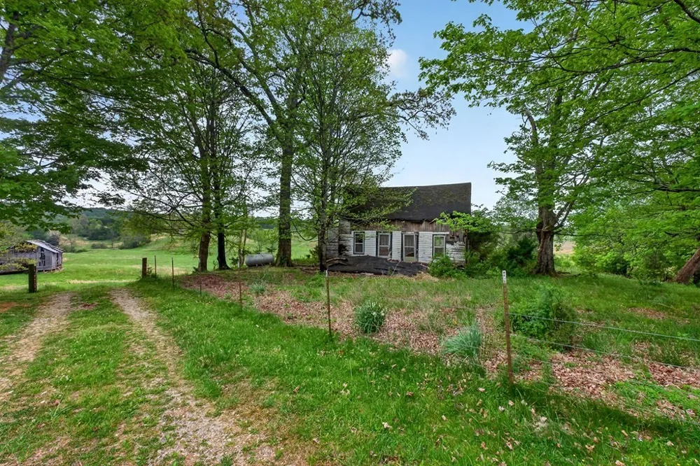 515 Jericho Rd Quebeck, TN 38579