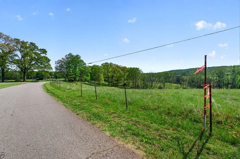 515 Jericho Rd Quebeck, TN 38579
