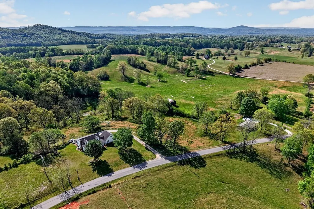 515 Jericho Rd Quebeck, TN 38579