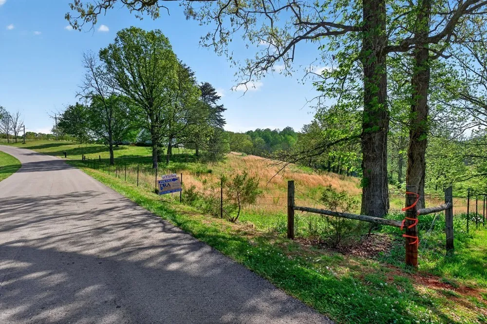 515 Jericho Rd Quebeck, TN 38579