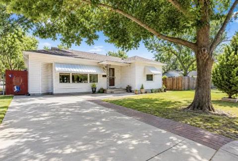 5041 Fairfax Street