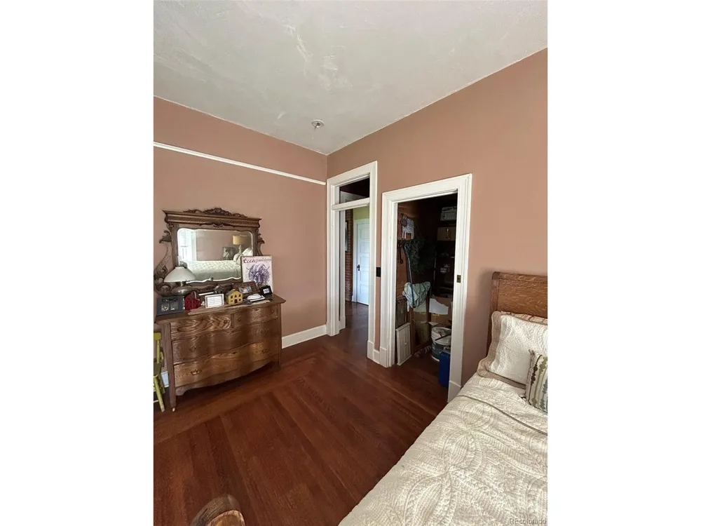409 W Vinson Street Holly, CO 81047