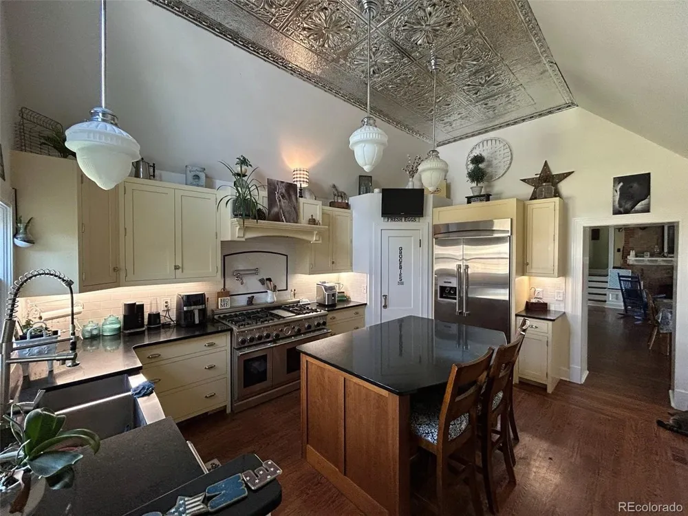 409 W Vinson Street Holly, CO 81047