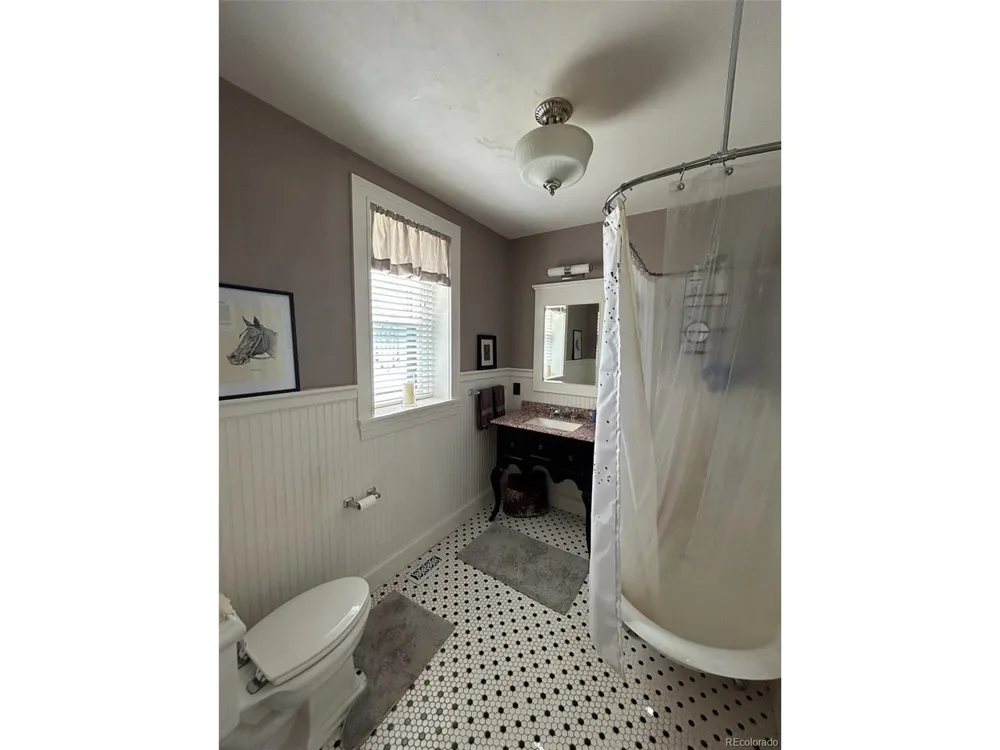 409 W Vinson Street Holly, CO 81047