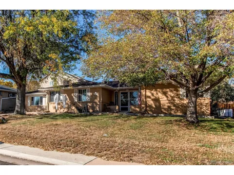 7465 W 69th Place
