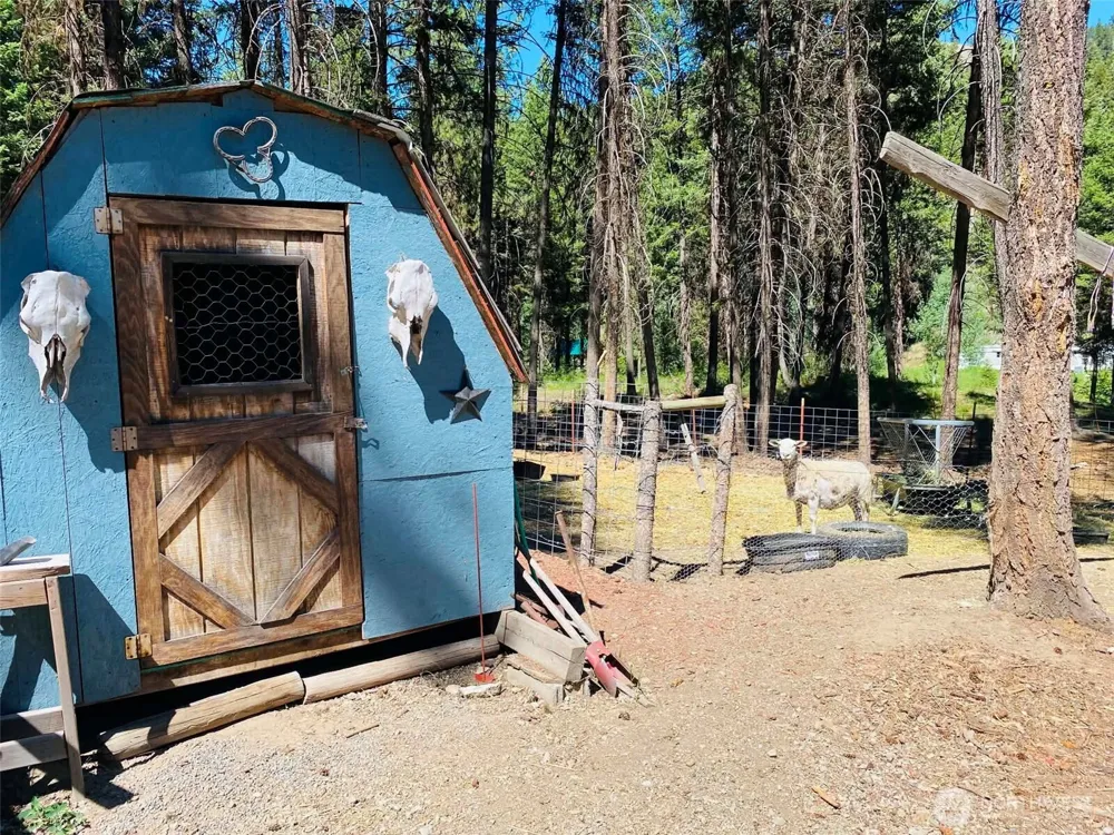 116 Pine Chee Road Oroville, WA 98844