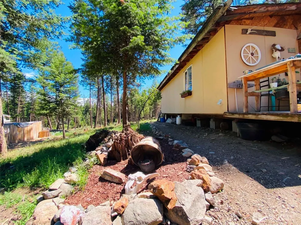 116 Pine Chee Road Oroville, WA 98844