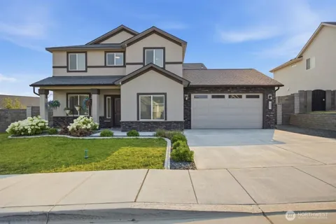 537 Lazio Way