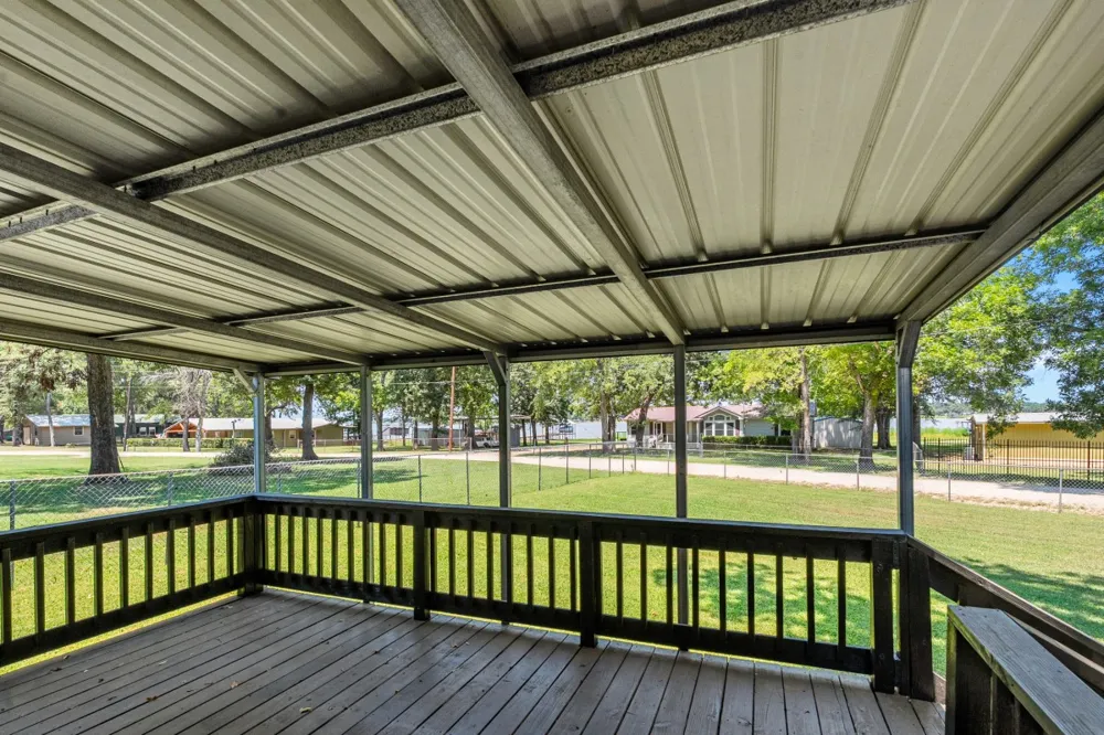 18297 Pine Drive Eustace, TX 75124