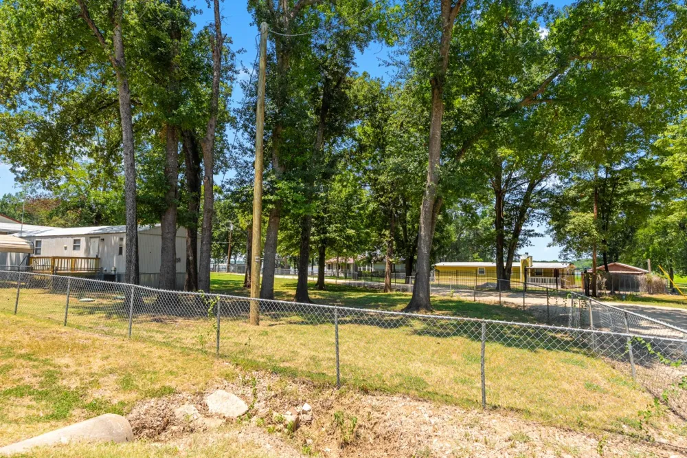18297 Pine Drive Eustace, TX 75124