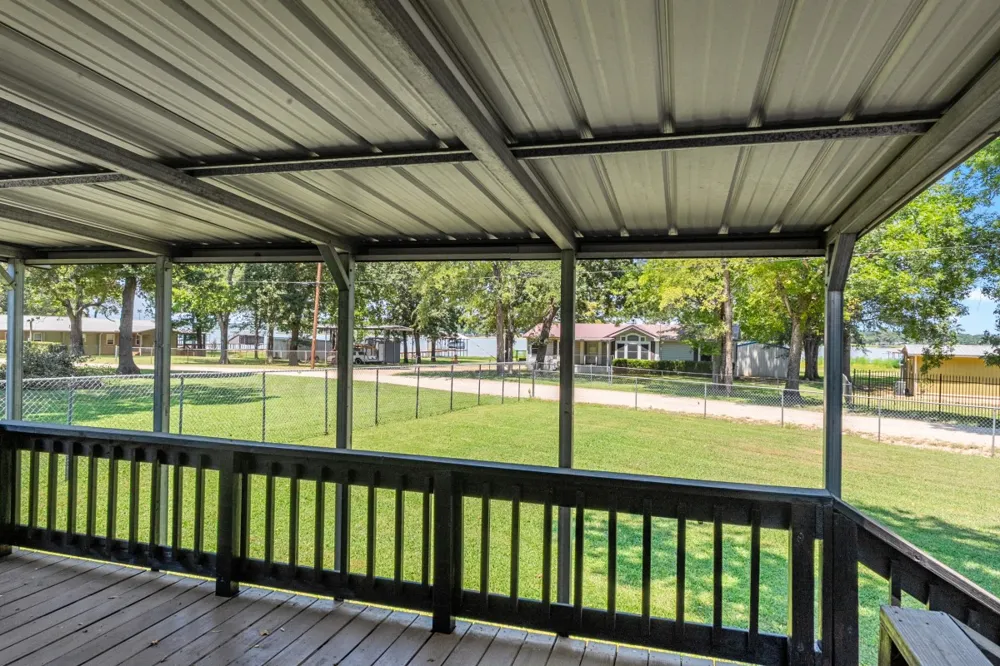 18297 Pine Drive Eustace, TX 75124