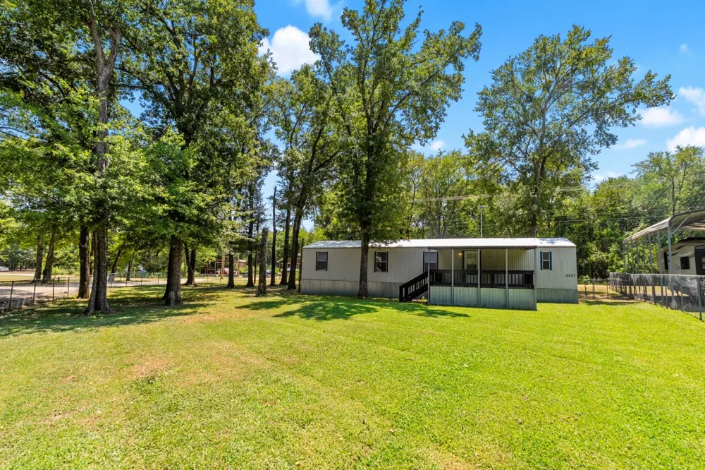 18297 Pine Drive Eustace, TX 75124