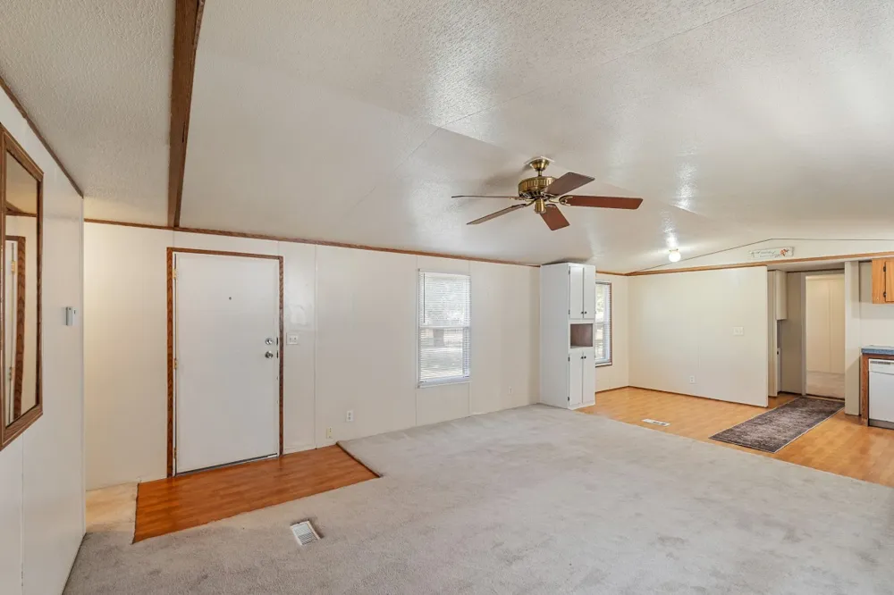 18297 Pine Drive Eustace, TX 75124