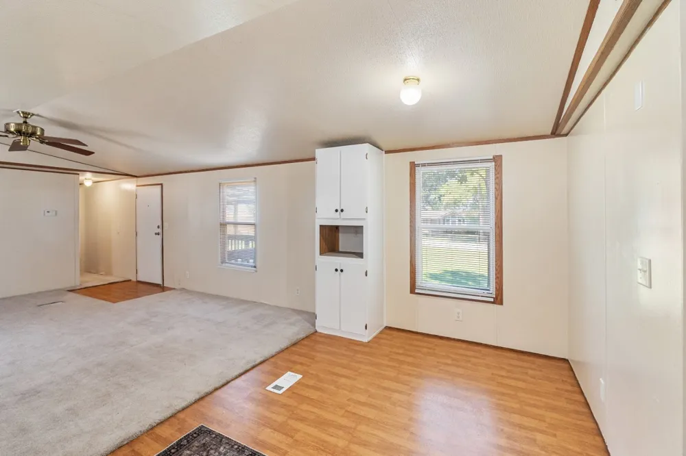 18297 Pine Drive Eustace, TX 75124