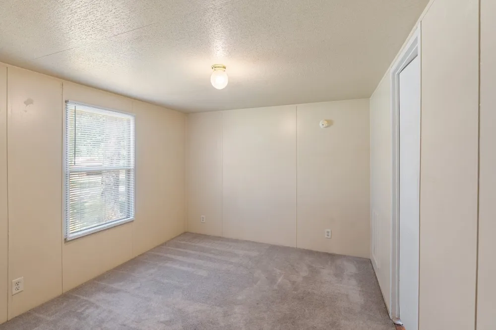 18297 Pine Drive Eustace, TX 75124