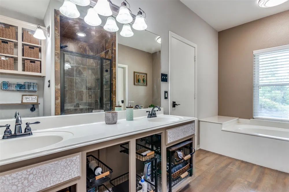 412 Paradise Canyon Circle Paradise, TX 76073