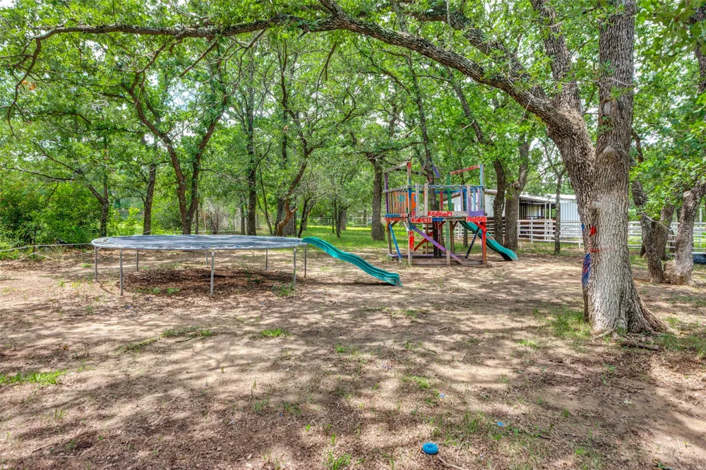 412 Paradise Canyon Circle Paradise, TX 76073