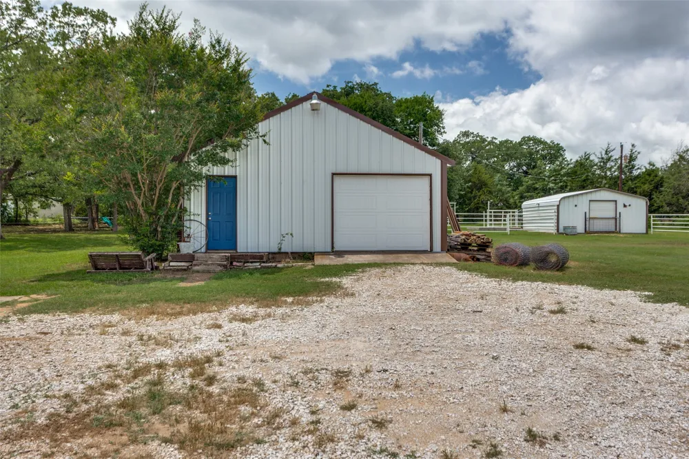 412 Paradise Canyon Circle Paradise, TX 76073