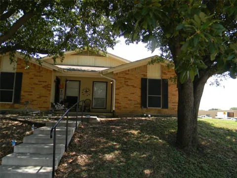 7024 Crosstimbers Lane