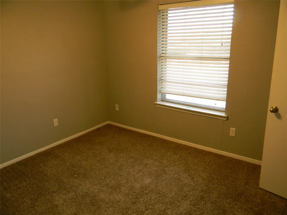 7024 Crosstimbers Lane North Richland Hills, TX 76182
