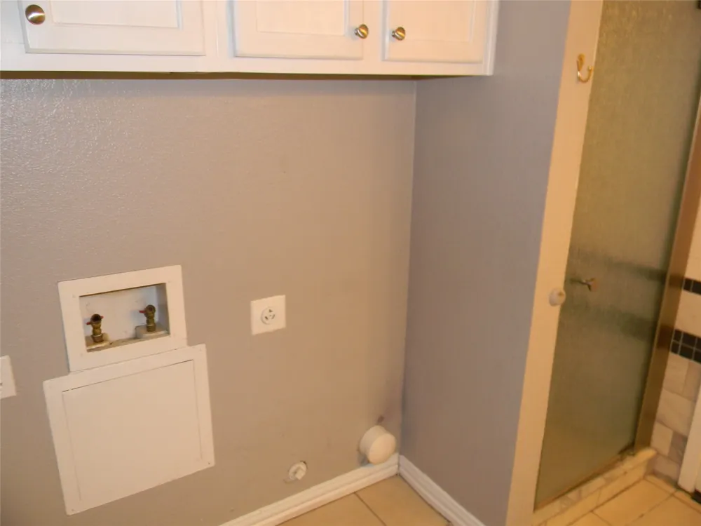 7024 Crosstimbers Lane North Richland Hills, TX 76182