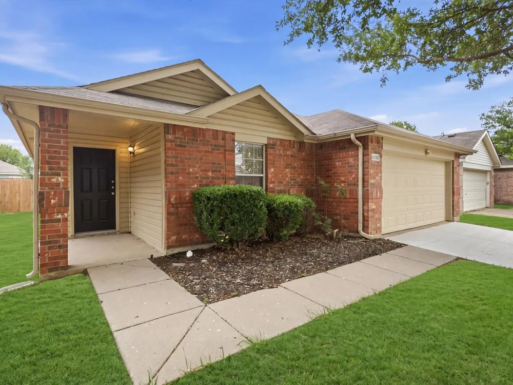 1132 Boxwood Drive Crowley, TX 76036