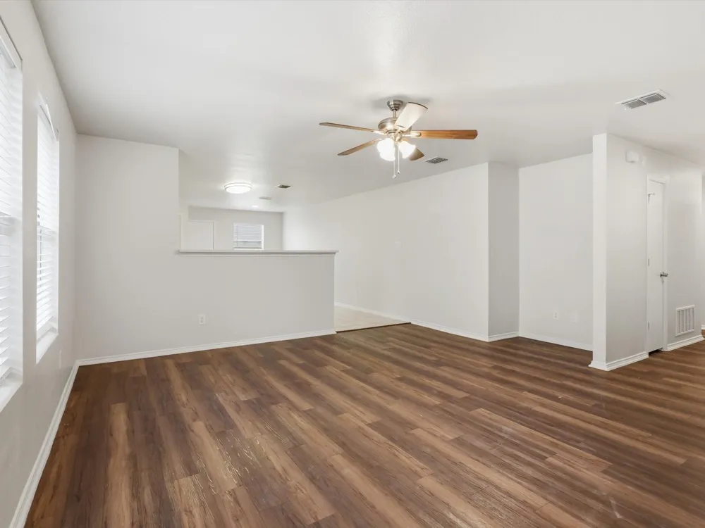 1132 Boxwood Drive Crowley, TX 76036