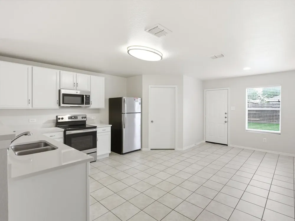 1132 Boxwood Drive Crowley, TX 76036
