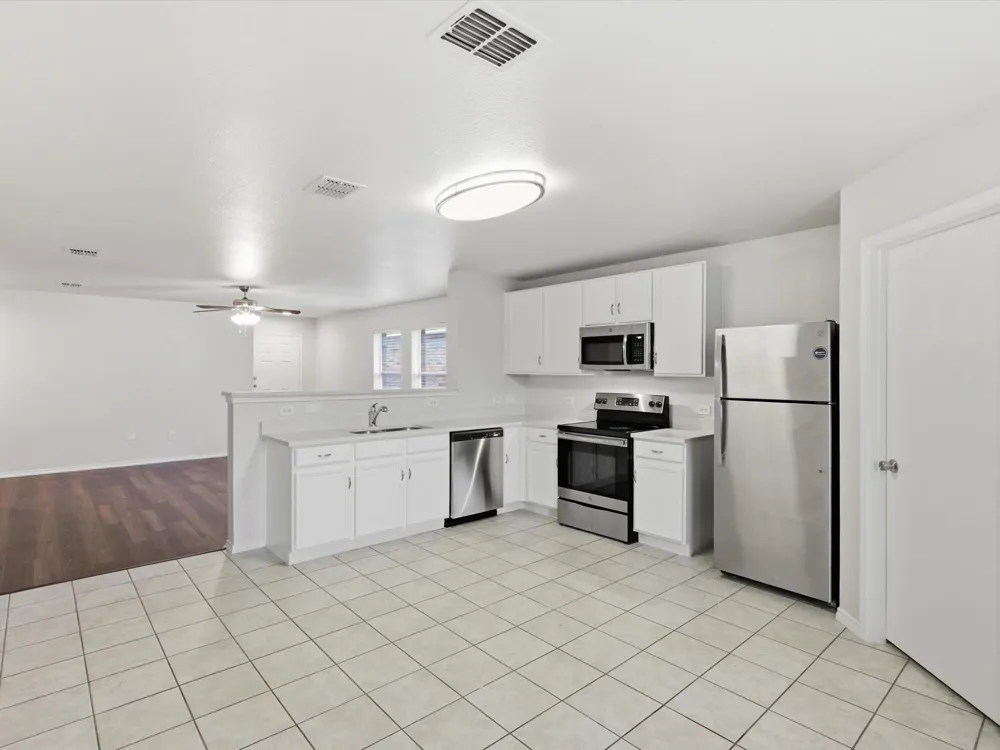 1132 Boxwood Drive Crowley, TX 76036