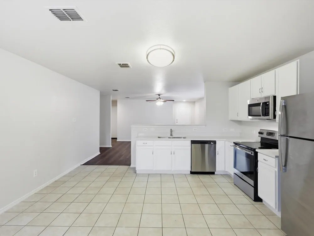 1132 Boxwood Drive Crowley, TX 76036