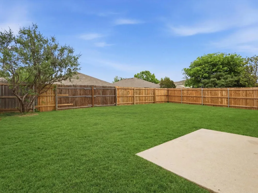 1132 Boxwood Drive Crowley, TX 76036