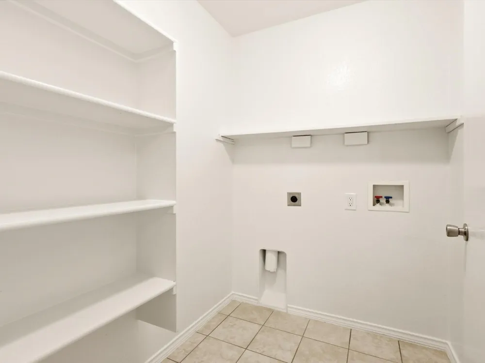 1132 Boxwood Drive Crowley, TX 76036