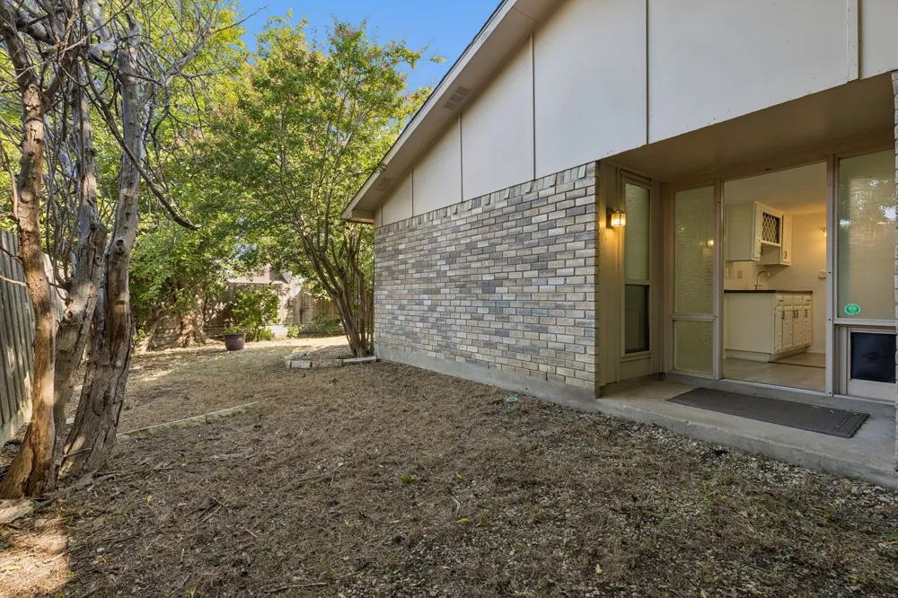 6403 Apache Court Plano, TX 75023