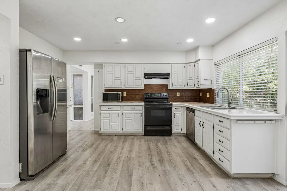 6403 Apache Court Plano, TX 75023
