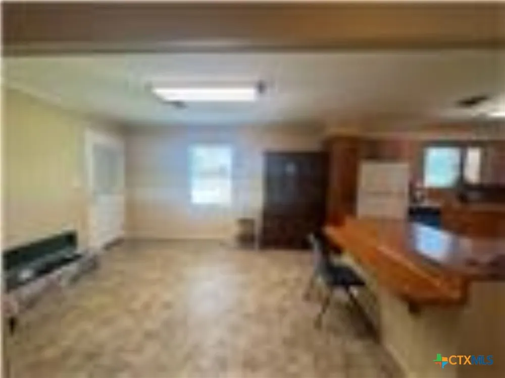 1331 County Road 313 Road Louise, TX 77455