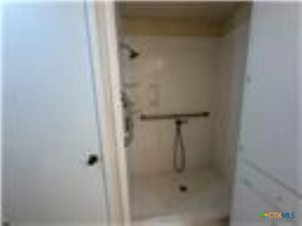1331 County Road 313 Road Louise, TX 77455