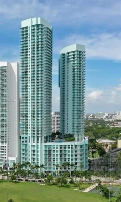 1900 Bayshore Dr #512