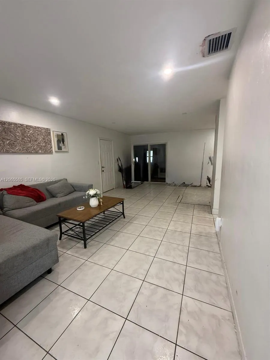 3461 NW 171st St Miami Gardens, FL 33056