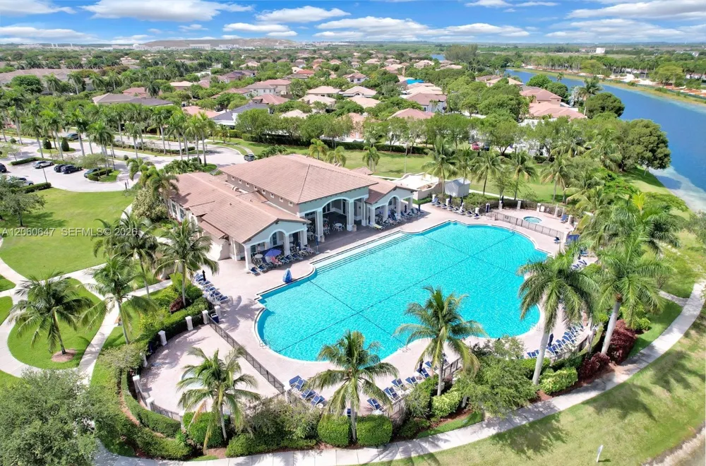 8885 SW 221st Ter Cutler Bay, FL 33190