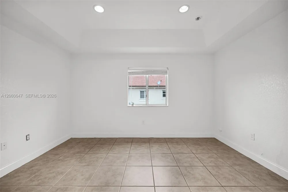 8885 SW 221st Ter Cutler Bay, FL 33190