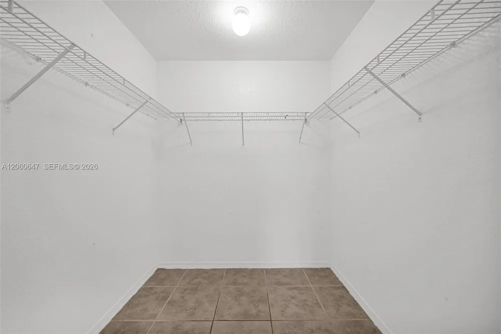 8885 SW 221st Ter Cutler Bay, FL 33190