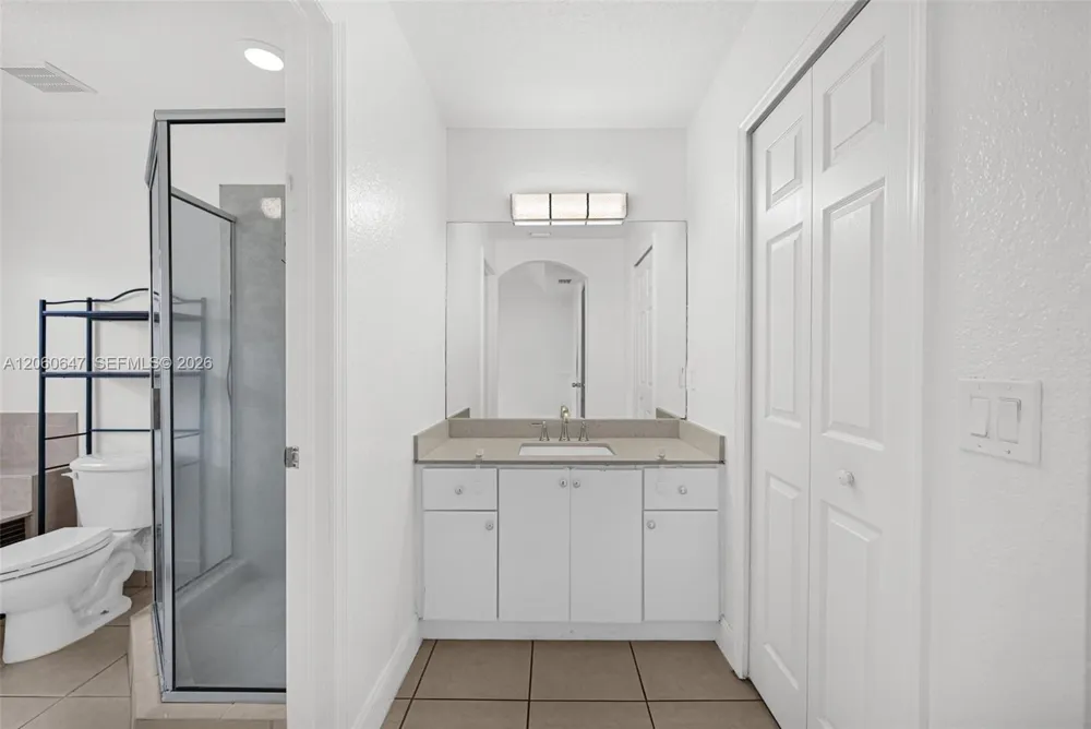 8885 SW 221st Ter Cutler Bay, FL 33190