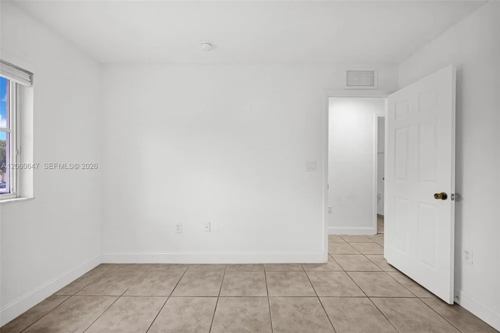 8885 SW 221st Ter Cutler Bay, FL 33190