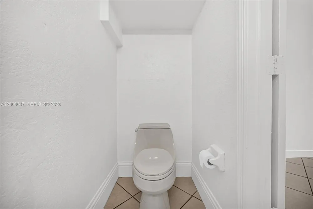 8885 SW 221st Ter Cutler Bay, FL 33190