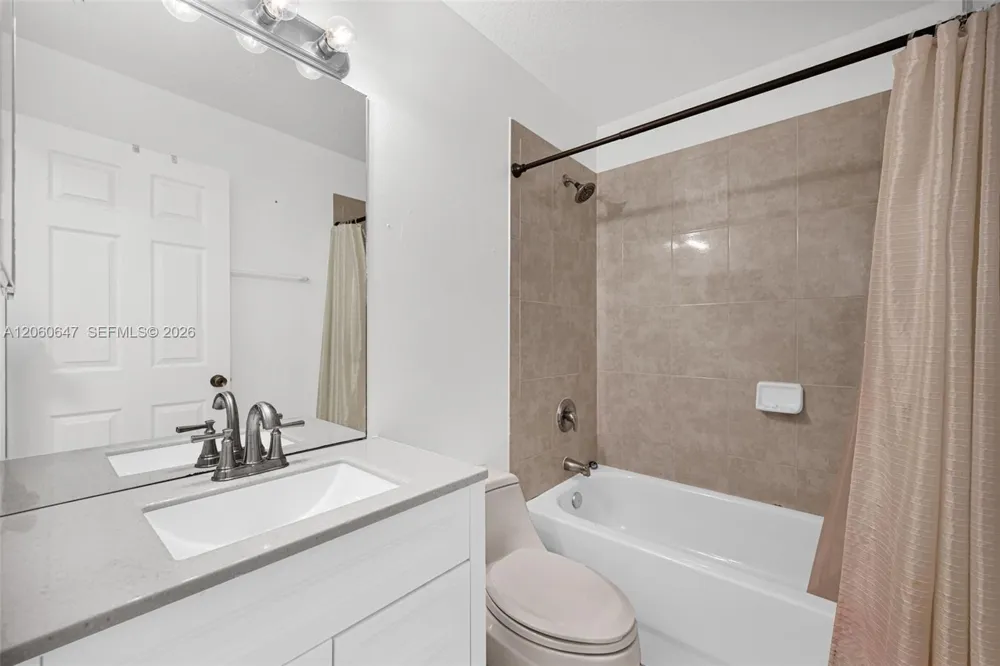 8885 SW 221st Ter Cutler Bay, FL 33190