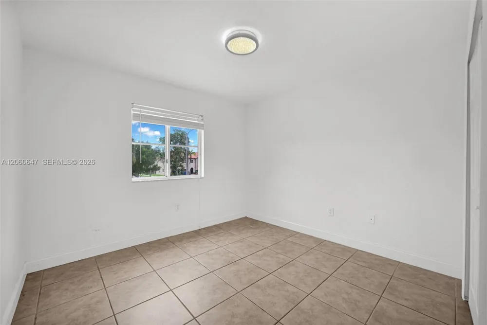 8885 SW 221st Ter Cutler Bay, FL 33190